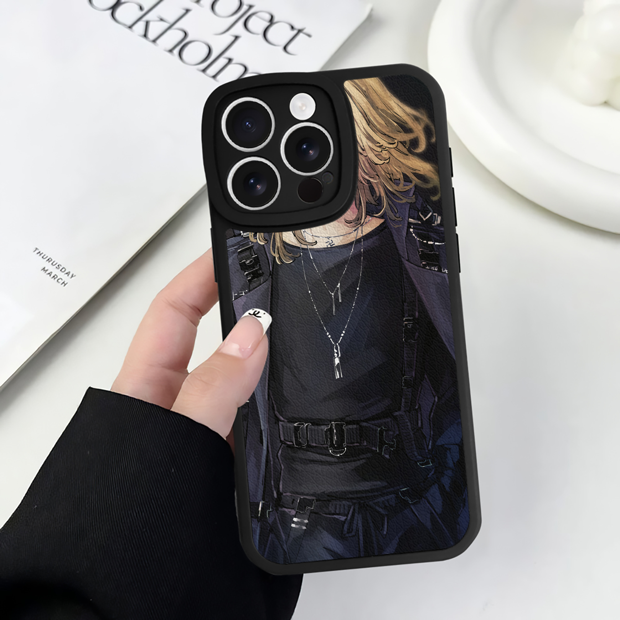 （画像用） 東京リベンジャーズ Tokyo Revengers 【iPhone 16シリーズ対応】シリコンスマホケース（レザー調） 材質：シリコン